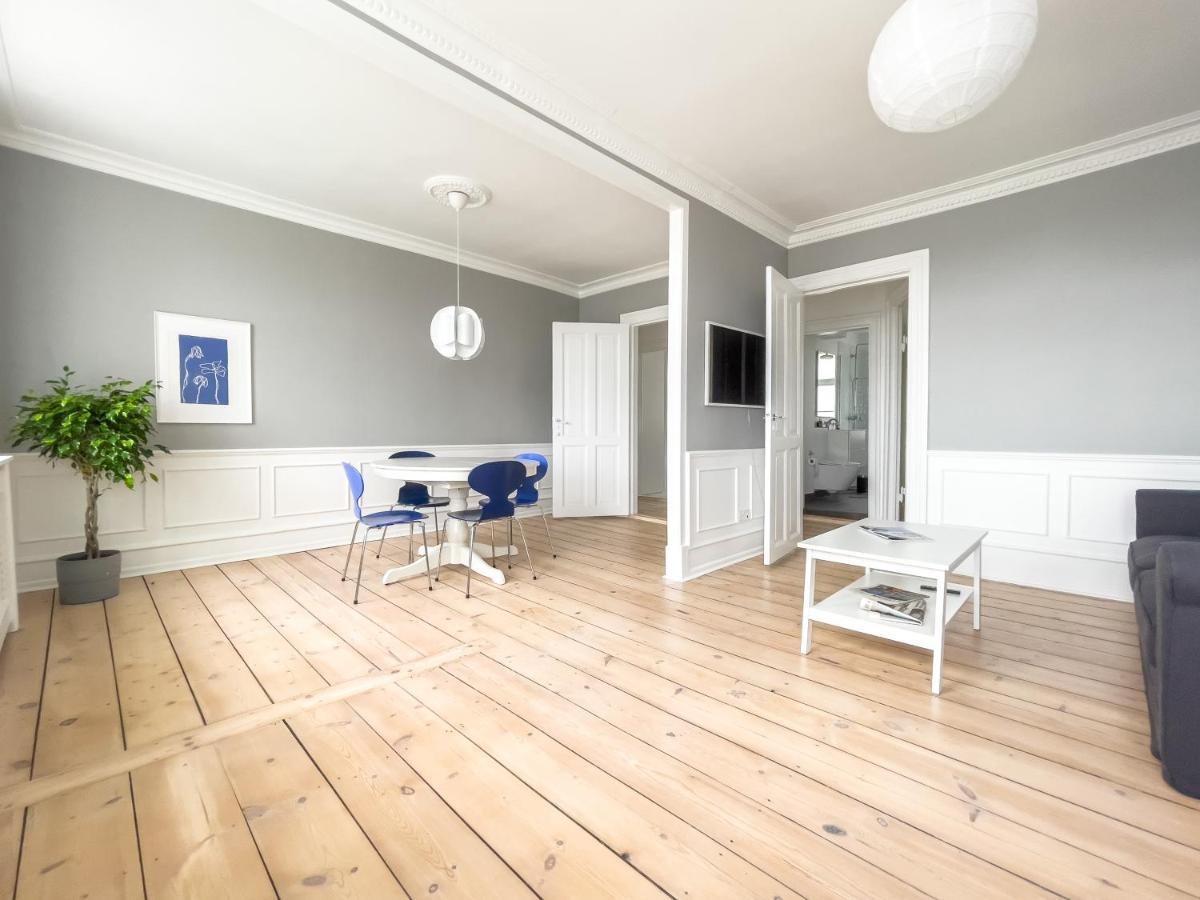 Stylish Classic Danish Design Apartment Copenhague Exterior foto